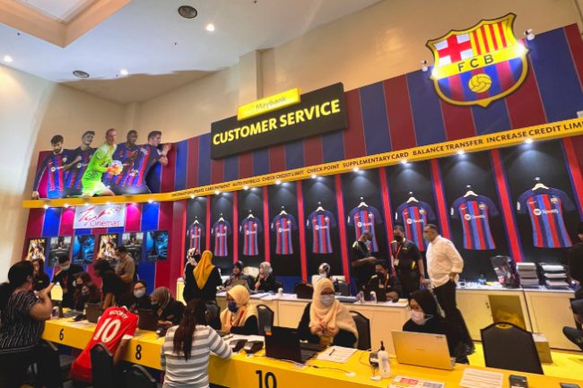 7-Structure-Customer Service Barcelona FC Credit Card